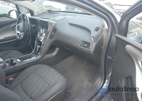 2015 Chevrolet Volt z USA, uszkodzony, nr VIN 1G1RC6E48FU133290